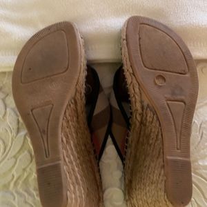 Burberry Shoes - Burberry Thong Sandals Burberry Shoes - Burberry Thong Sandals